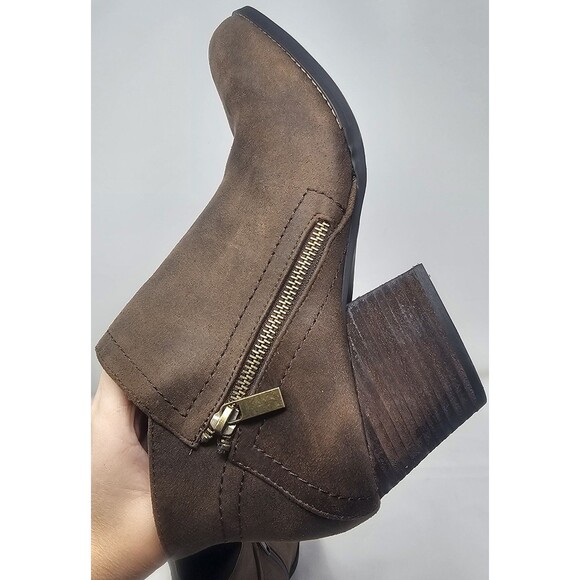 Bella Vita Bobbi Comfort Brown Ankle Size Zip Booties Faux Suede Size 11 - Picture 8 of 13